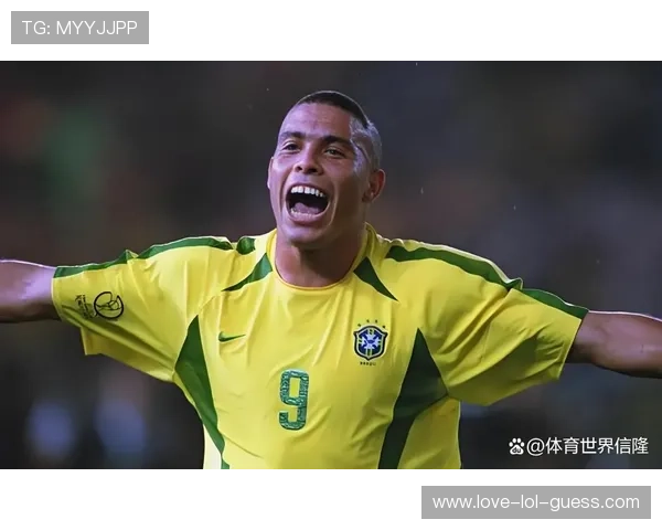 世界足坛巨星全景解析与传奇球员风采纵览