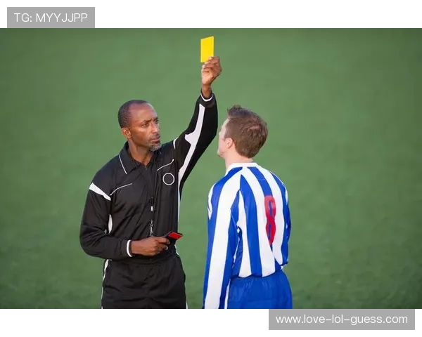 巴拉圭足球咬人事件背后揭秘 这位球星的暴力行为为何屡屡发生