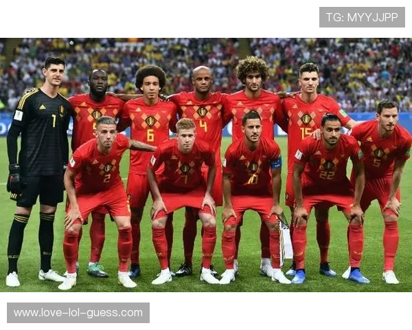 超一流足球巨星盛宴：闪耀球场的巅峰之星