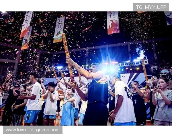 足球与NBA球星跨界对决：谁能在双重赛场上称王争霸