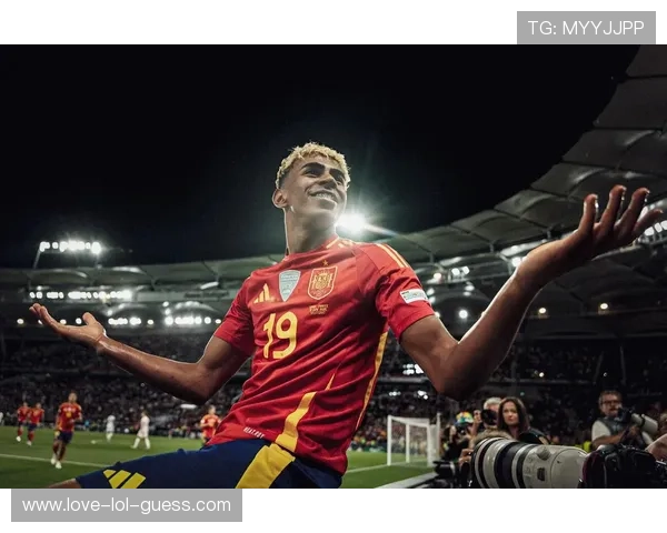 魔王降临绿茵场足球巨星崛起之路从天才到传奇的转变 魔王降临绿茵场足球巨星崛起之路从天才到传奇的转变